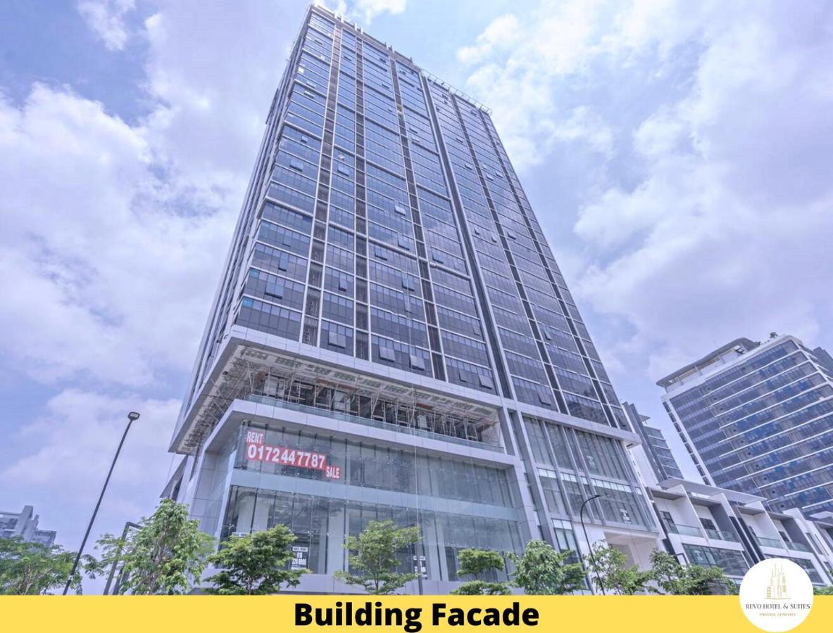Revo Hotel & Suites Kuala Lumpur Bukit Jalil By The Cynefin Esterno foto