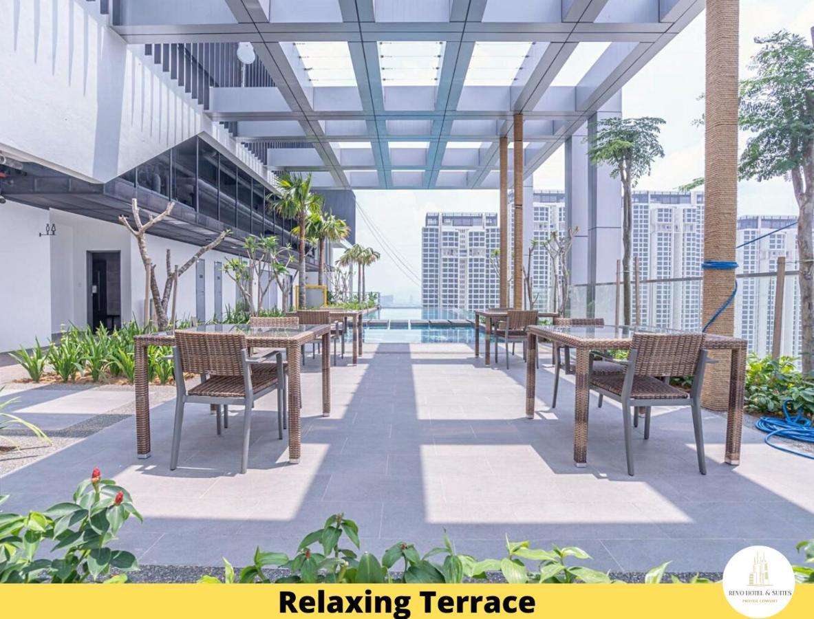 Revo Hotel & Suites Kuala Lumpur Bukit Jalil By The Cynefin Esterno foto