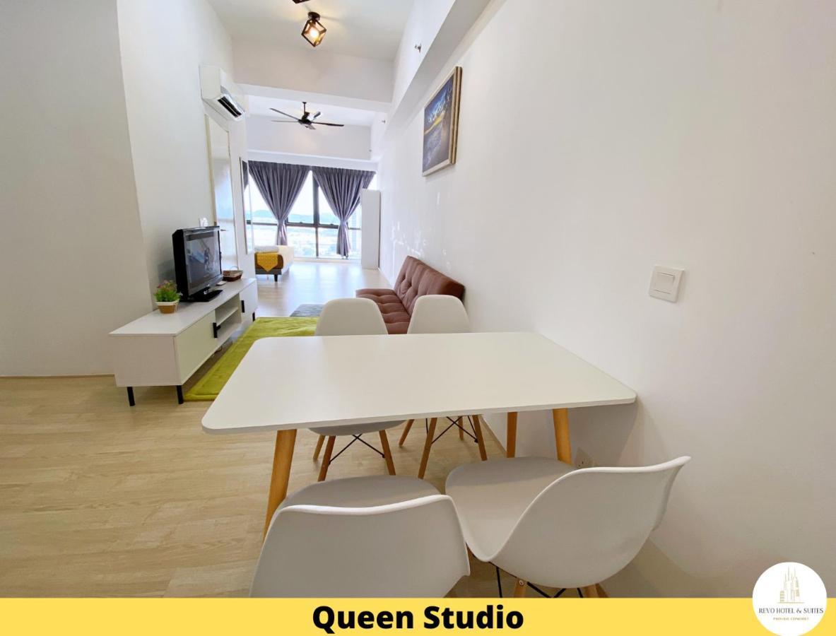 Revo Hotel & Suites Kuala Lumpur Bukit Jalil By The Cynefin Esterno foto