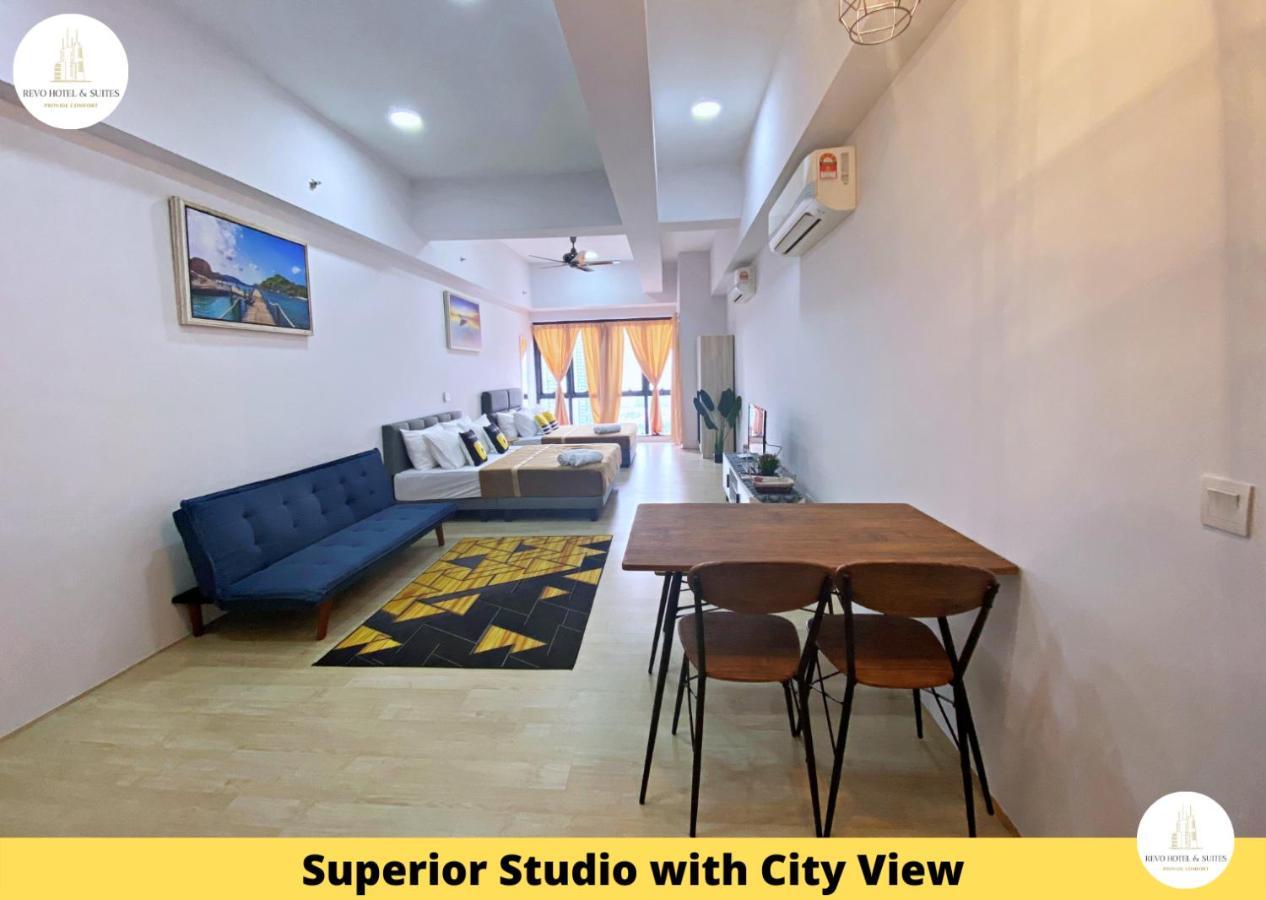 Revo Hotel & Suites Kuala Lumpur Bukit Jalil By The Cynefin Esterno foto